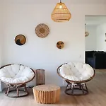 Vivenda Geminada Com Piscina A 10 Minutos A Pe Da Praia, By Qozzy * פורטימאו