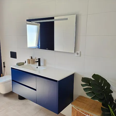 Vivenda Geminada Com Piscina A 10 Minutos A Pé Da