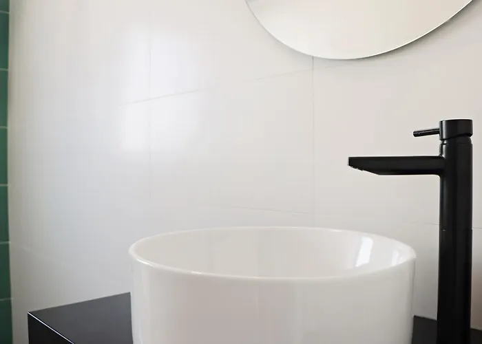 Vivenda Geminada Com Piscina A 10 Minutos A Pe Da Praia, By Qozzy Вилла *