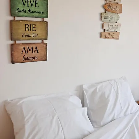 Vivenda Geminada Com Piscina A 10 Minutos A Pe Da Villa *